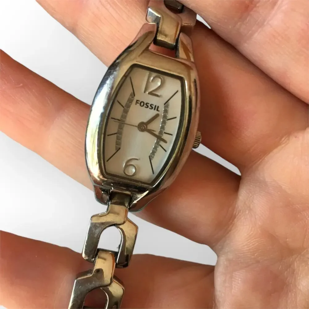 Fossil silver tone ladies' watch - nonticking